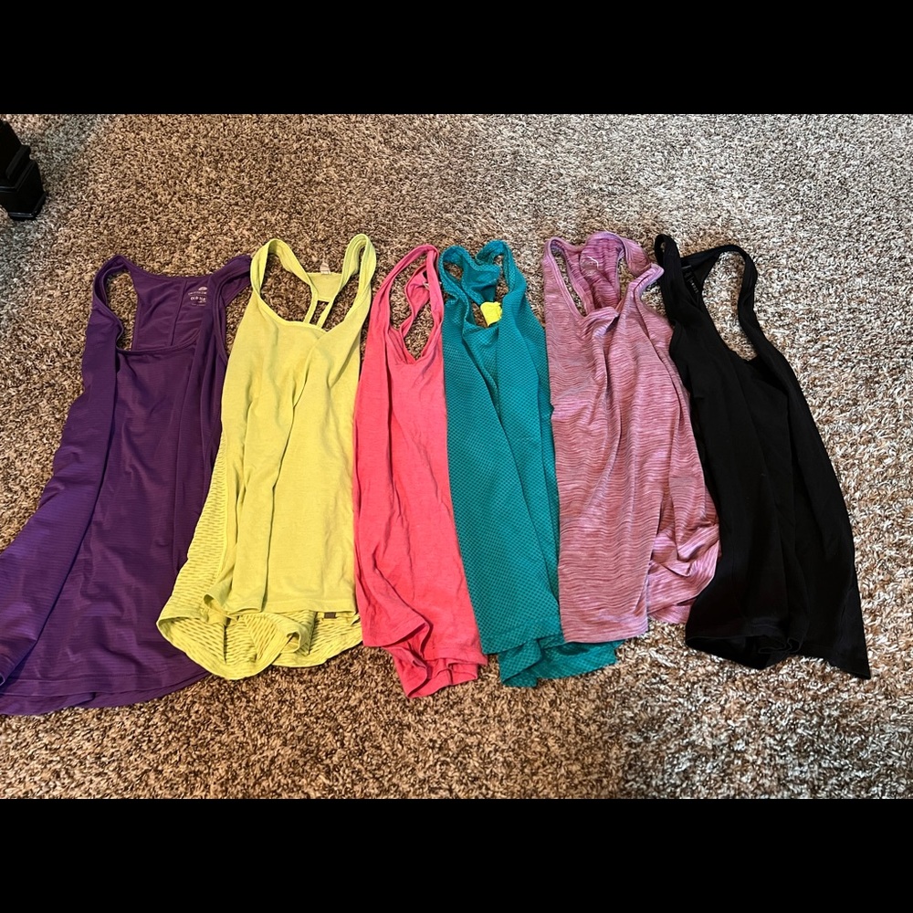Womens Razorback Tank Top Lot